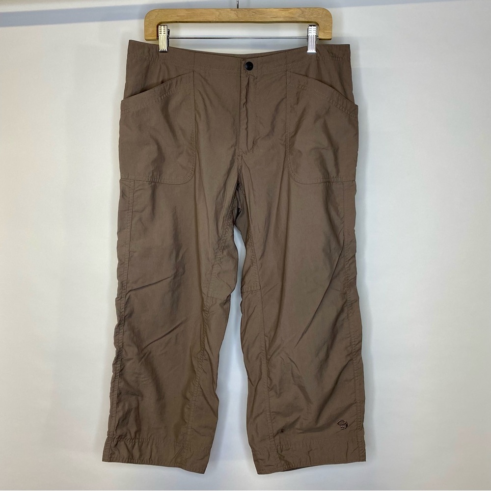 Mountain Hardware outdoor hiking capri pants